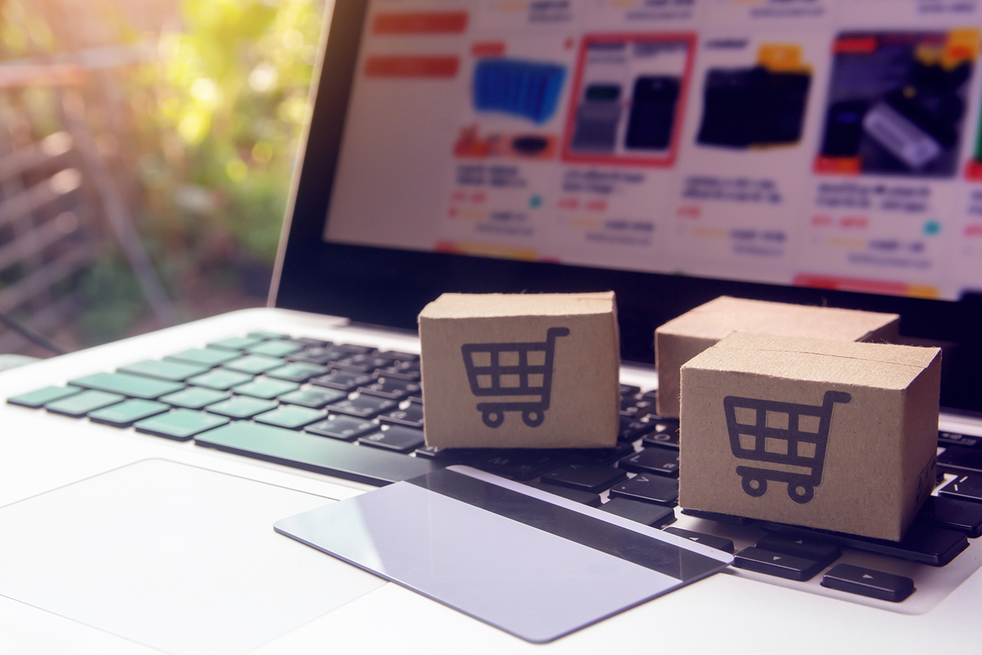 カタログ購買とは？その重要性や効果的に活用するコツを解説